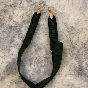 Louis Vuitton Multi Pochette Khaki Strap